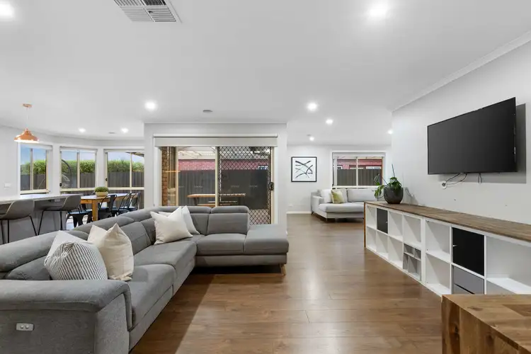 Fifth view of Homely house listing, 10 Aikshaw Close, Hillside VIC 3037