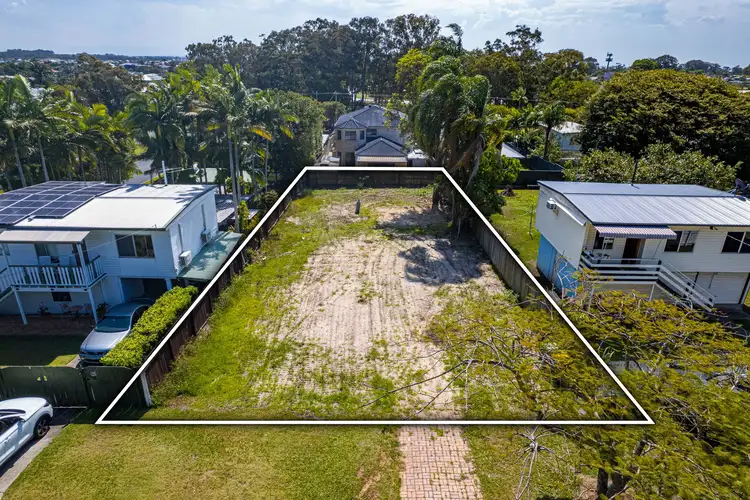27 Lucas Street, Scarborough QLD 4020