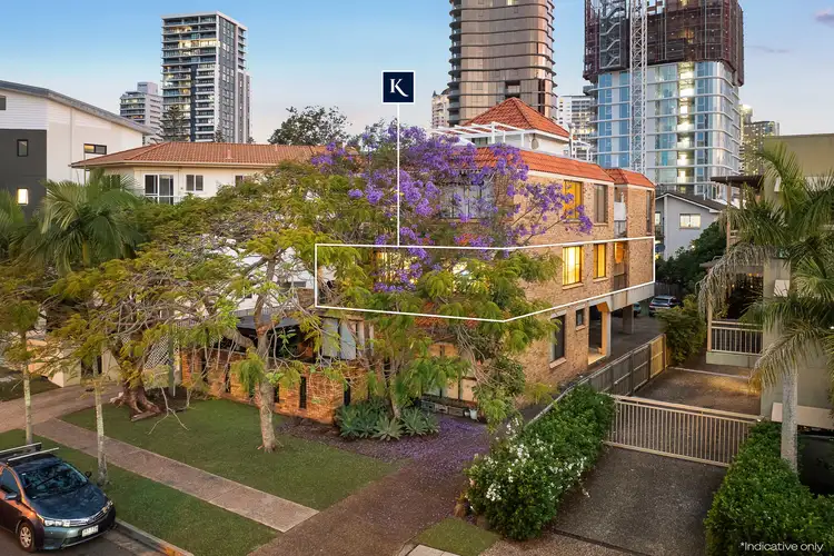 2/6 St Kilda Avenue, Broadbeach QLD 4218