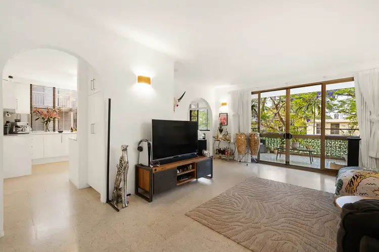 Fifth view of Homely apartment listing, 2/6 St Kilda Avenue, Broadbeach QLD 4218