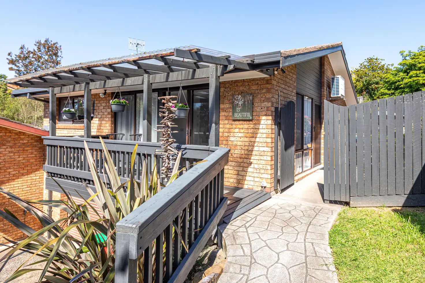 Main view of Homely unit listing, 2/43 Berrambool Drive, Berrambool NSW 2548