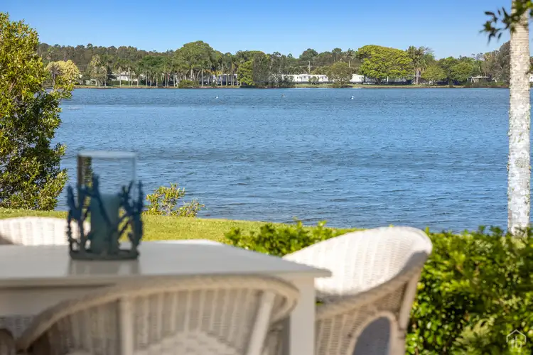 10 Seafarer Place, Banora Point NSW 2486