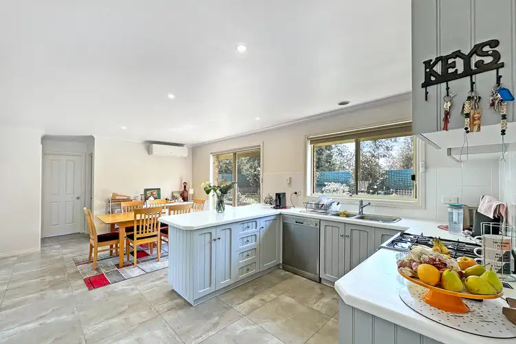 Fourth view of Homely house listing, 2/7 Brentwood Court, Warragul VIC 3820