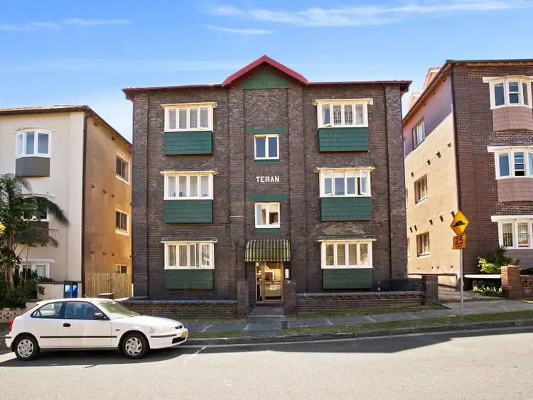 Fourth view of Homely apartment listing, 4/23 Beach Road, Bondi Beach NSW 2026