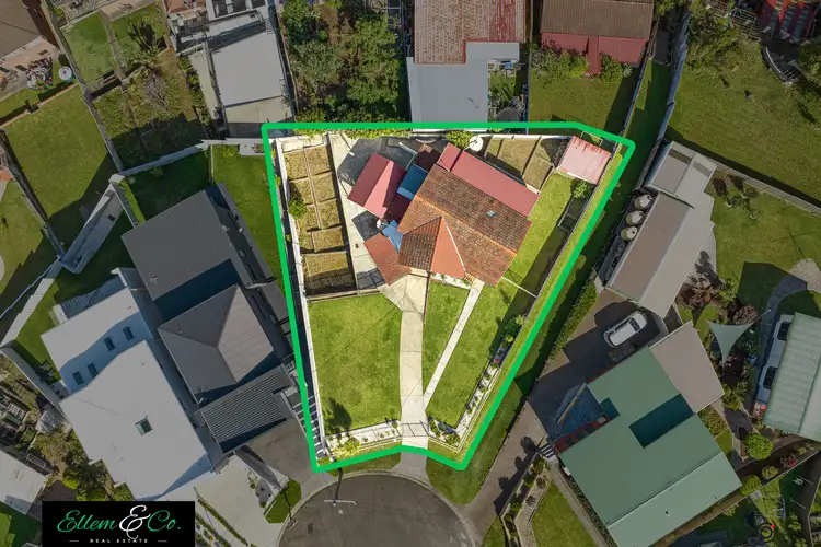 Main view of Homely house listing, 16 Arnold Crescent, Lake Heights NSW 2502