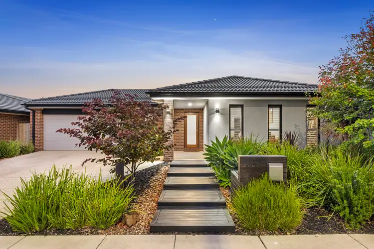 203 Warralily Boulevard, Armstrong Creek VIC 3217
