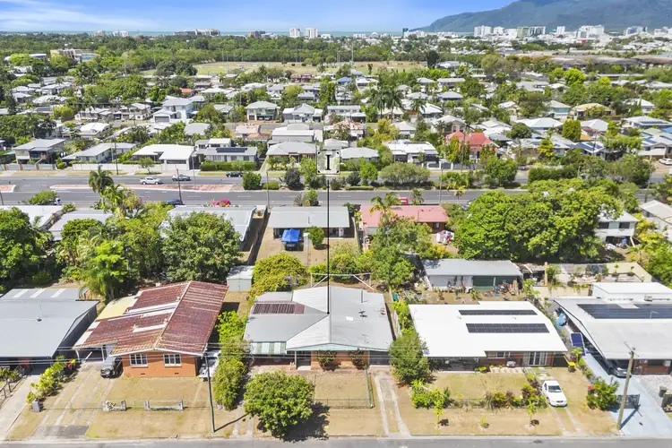 38 Curtin Street, Westcourt QLD 4870