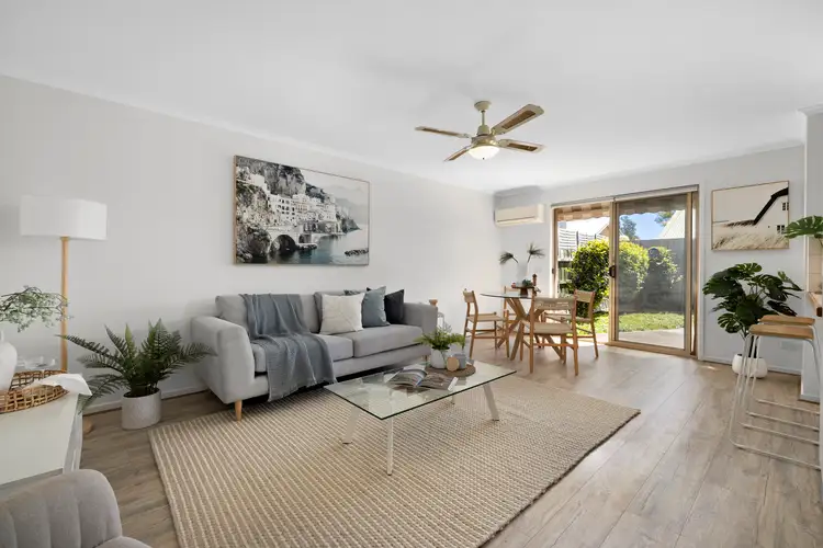 Main view of Homely unit listing, 4/3 Banksia Place, Rosebud VIC 3939