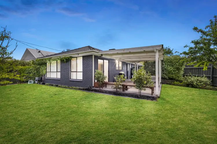 13 Dale Avenue, Safety Beach VIC 3936