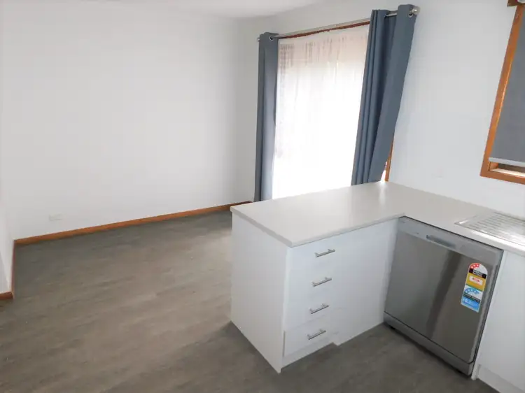 Fourth view of Homely unit listing, 1/105 Mansfield Avenue, Mount Clear VIC 3350