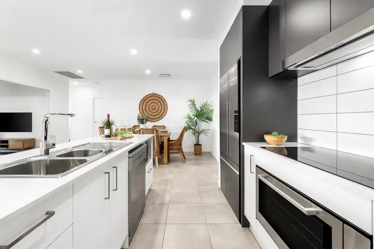 38 Cocos Crescent, Banya QLD 4551