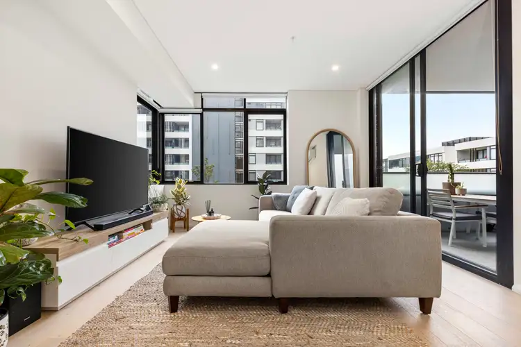 306/35 Flora Street, Kirrawee NSW 2232