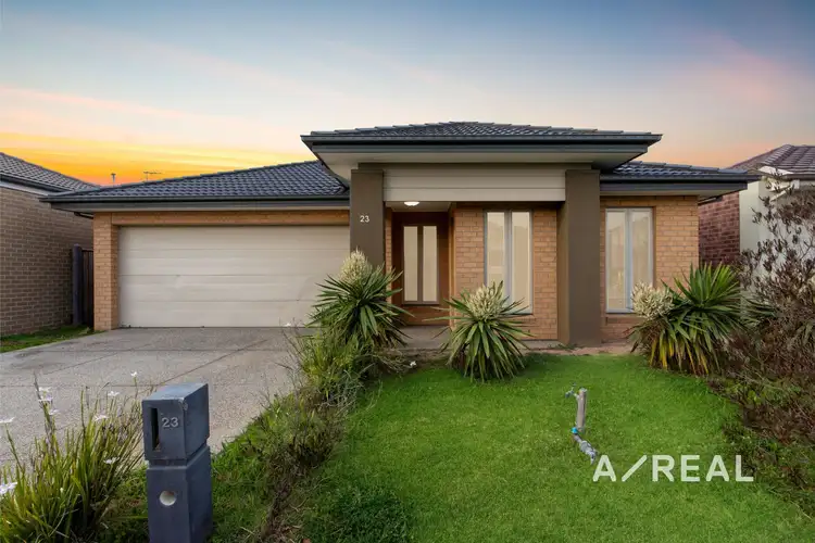 23 Roundhay Crescent, Point Cook VIC 3030