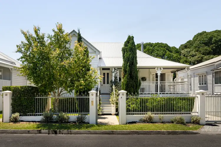 19 Hockings Street, Clayfield QLD 4011