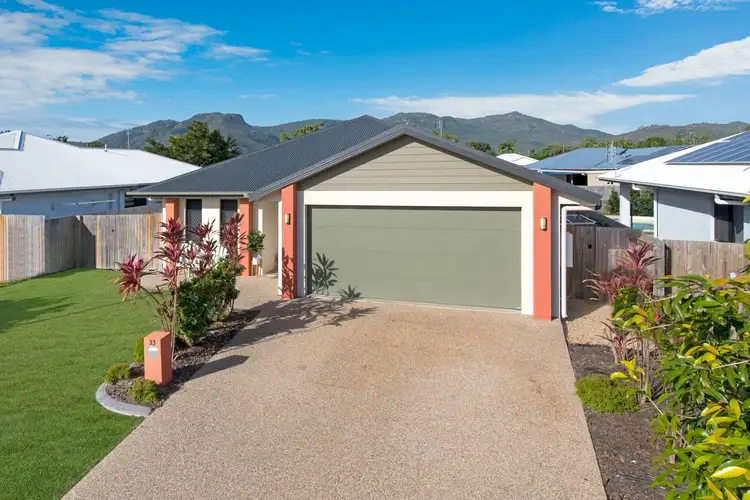 33 Wakeboard Circuit, Kelso QLD 4815