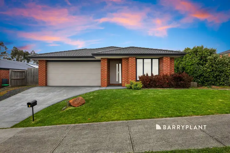 2 Chaucer Way, Drouin VIC 3818