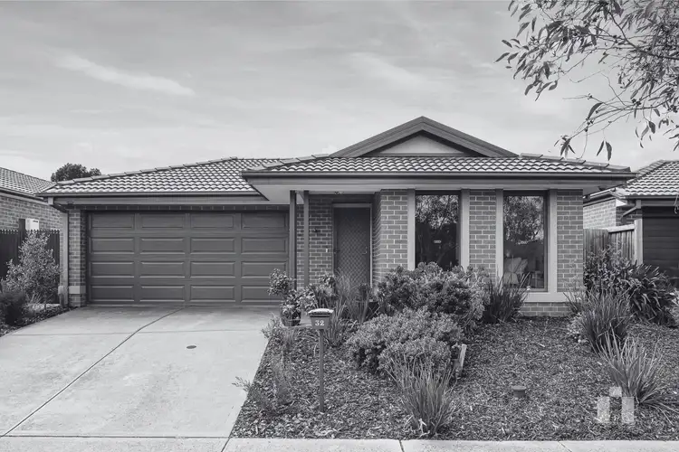 32 Aylesbury Boulevard, Doreen VIC 3754
