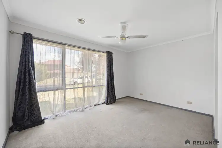 Fifth view of Homely house listing, 4 Rolland Court, Brookfield VIC 3338