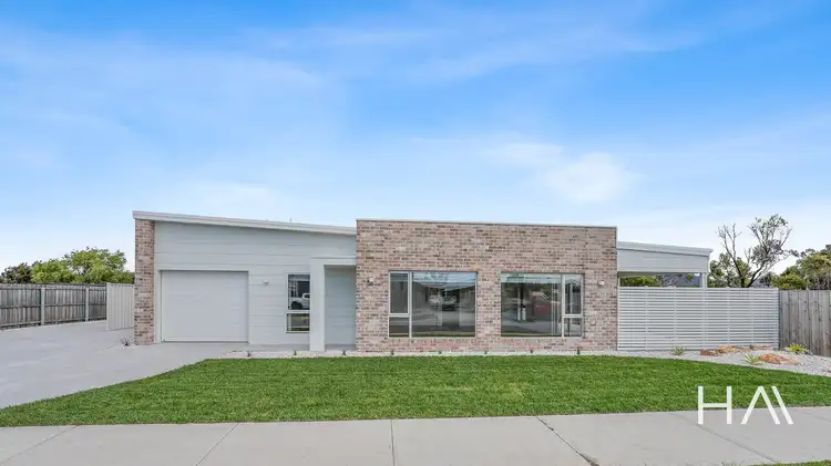 2/13 Sunnybank Close