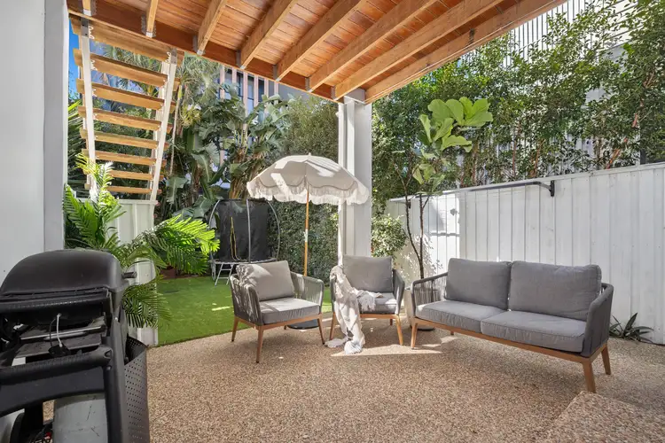 Fourth view of Homely semi-detached listing, 2/17 Twenty Seventh Avenue, Palm Beach QLD 4221