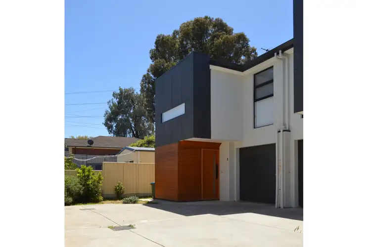 3/4 Greer Place