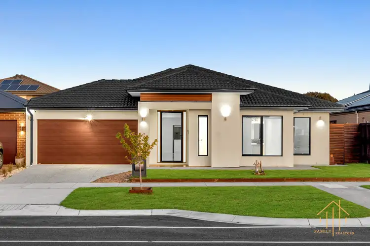 69 Bradman Drive, Cranbourne West VIC 3977