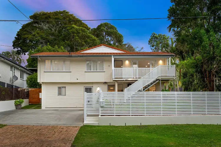 5 Nealdon Street, Holland Park QLD 4121