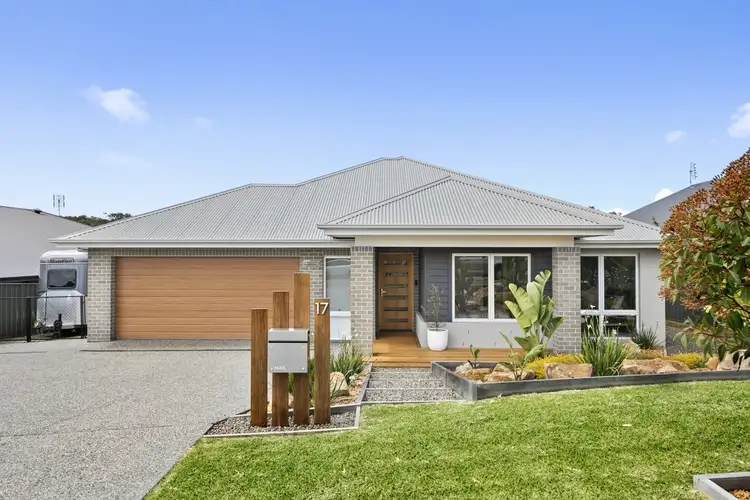 17 Hunterglen Drive, Bolwarra NSW 2320