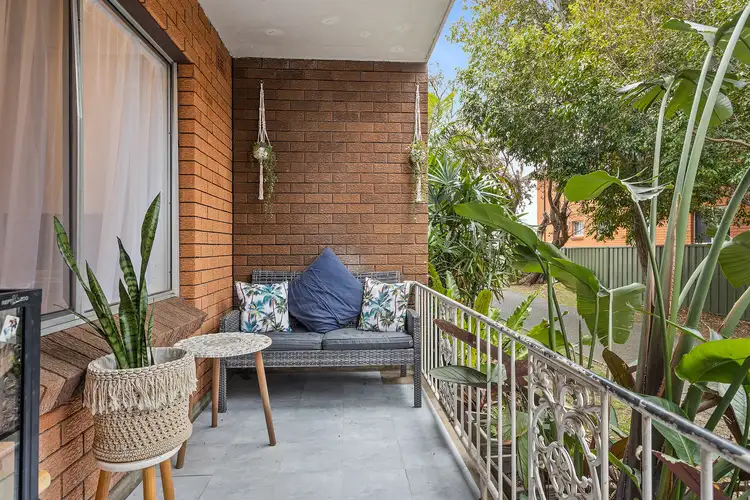 Third view of Homely unit listing, 5/8 Peterborough Avenue, Lake Illawarra NSW 2528