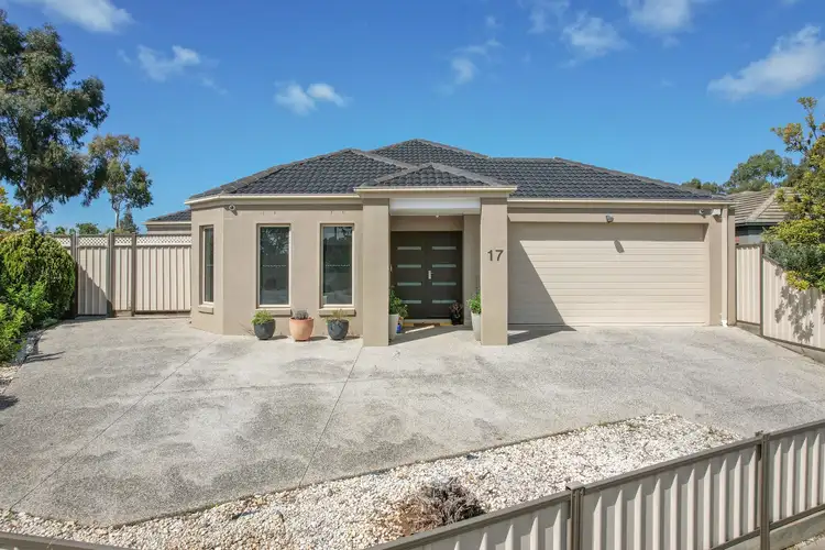 17 Akoona Way, Wyndham Vale VIC 3024