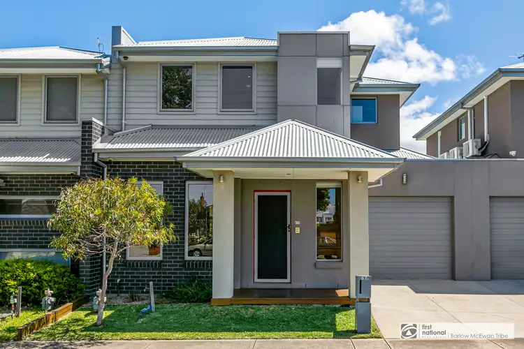 67D Grieve Parade, Altona VIC 3018