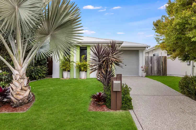 27 Banks Crescent, Baringa QLD 4551