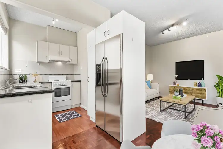 Second view of Homely unit listing, 2/120 Primrose Street, Essendon VIC 3040