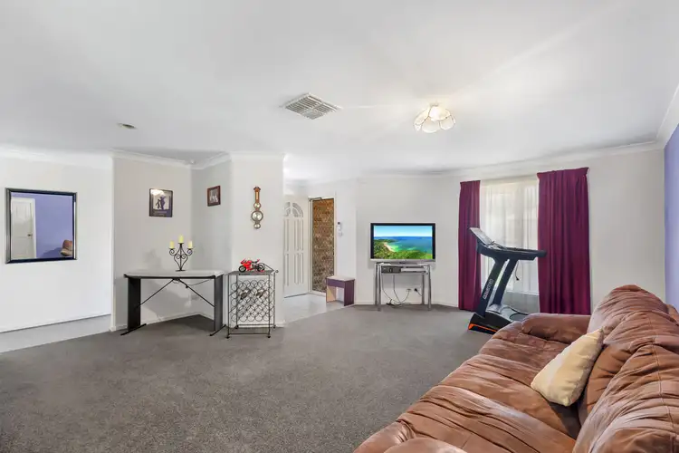 Second view of Homely house listing, 7 Wahroonga Drive, Tamworth NSW 2340