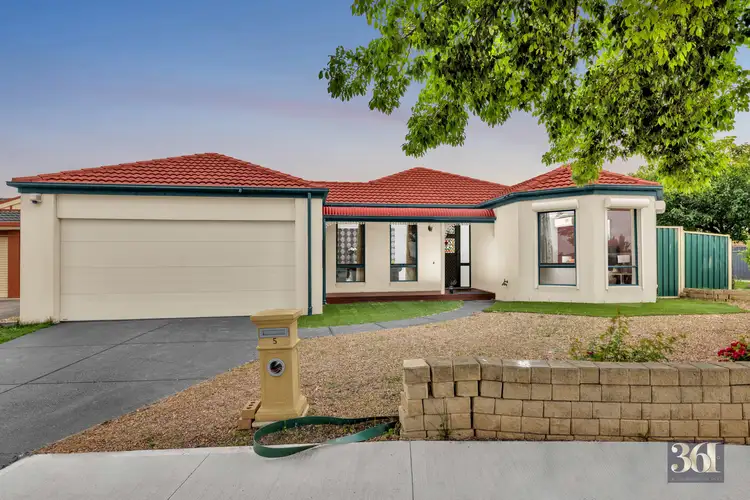 5 Eleanor Drive