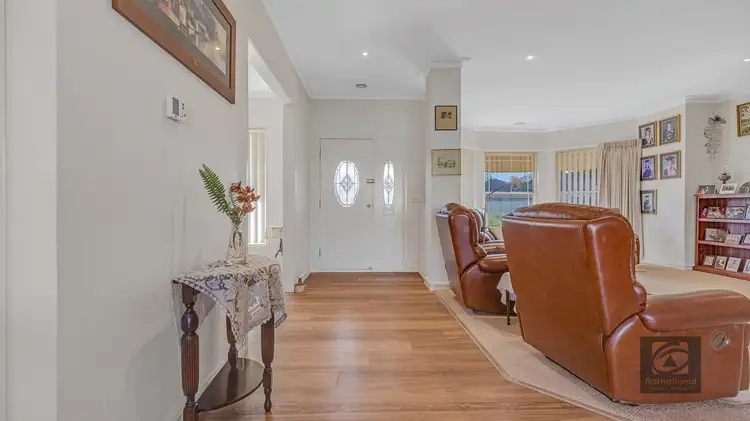 Sixth view of Homely house listing, 8 John Close, Echuca VIC 3564