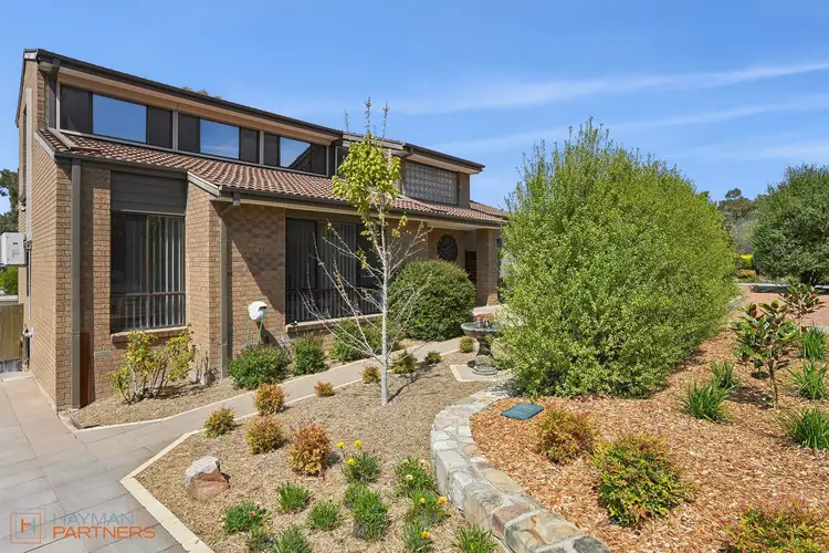 8 Desailly Crescent, Kambah ACT 2902