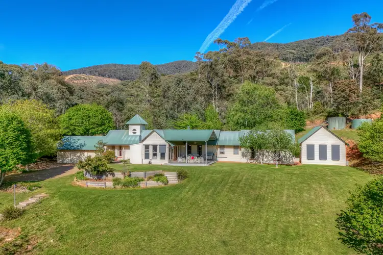 42 White Star Road, Wandiligong VIC 3744