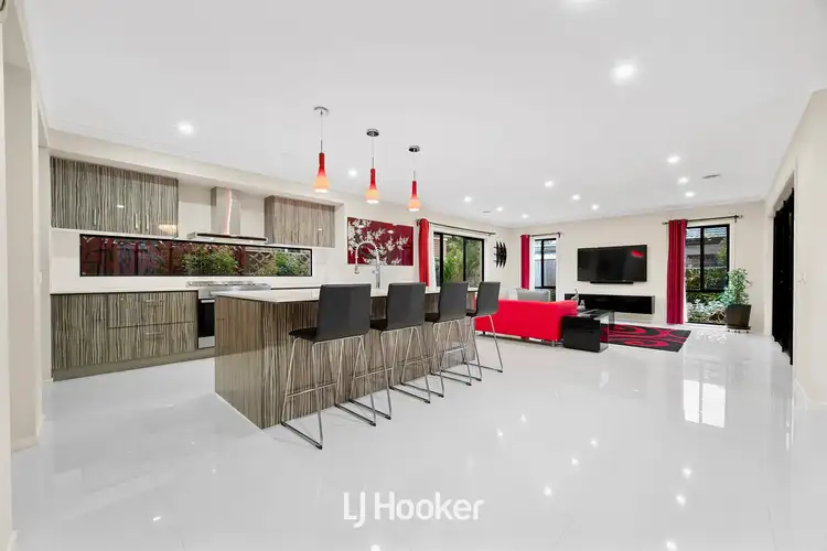 Fifth view of Homely house listing, 10 Sassafras Place, Cranbourne North VIC 3977