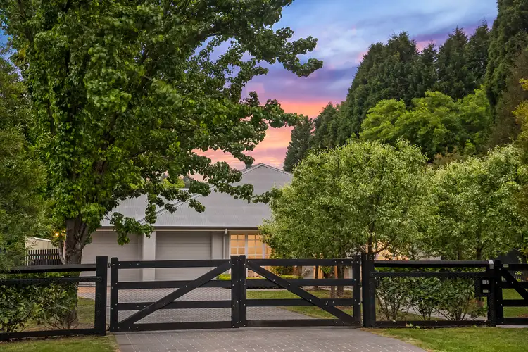 16 Toongoon Road, Burradoo NSW 2576