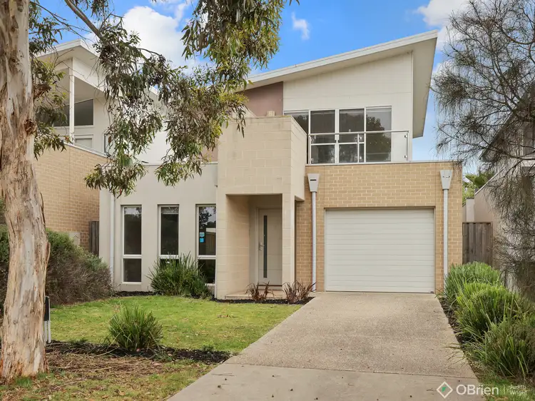 5 Pobblebonk Place, Cowes VIC 3922