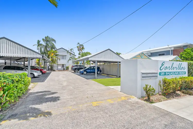 2/25 Balaclava Road, Earlville QLD 4870