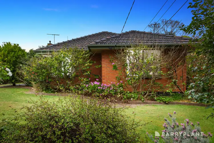 30 Outlook Road, Mount Waverley VIC 3149