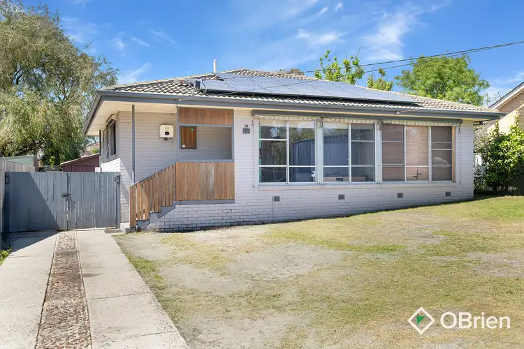 12 Hodgins Crescent, Frankston North VIC 3200