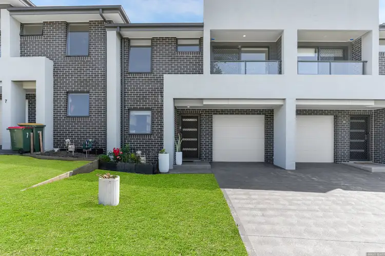8/75 Marry Ann Drive, Glenfield NSW 2167