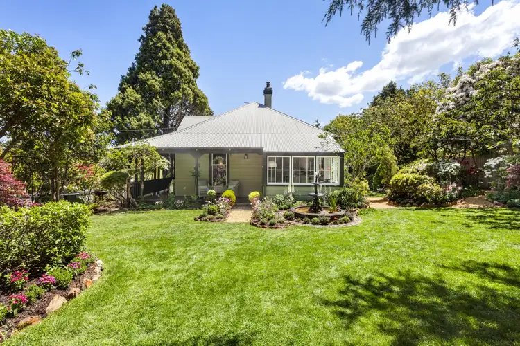 16 Craigend Street, Leura NSW 2780