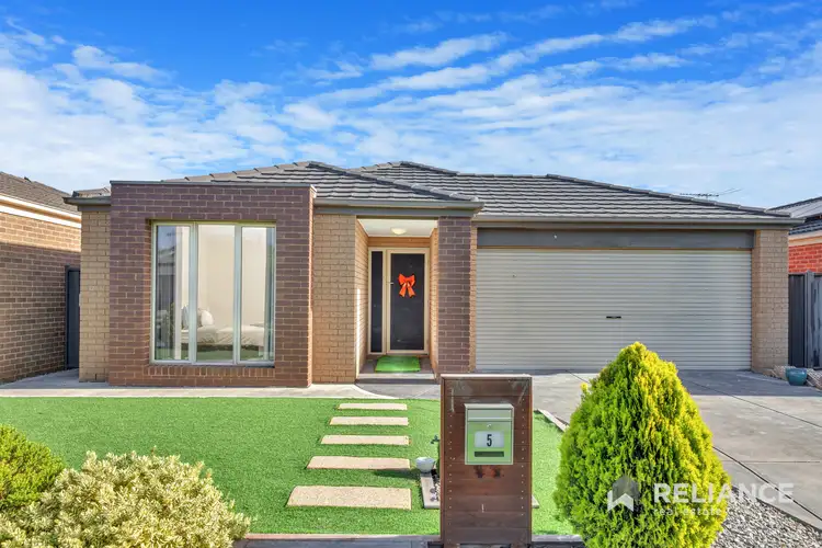 5 Hoddle Link, Manor Lakes VIC 3024
