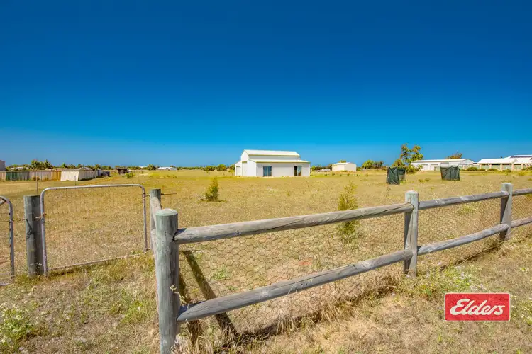 72 Sadler Way, Deepdale WA 6532