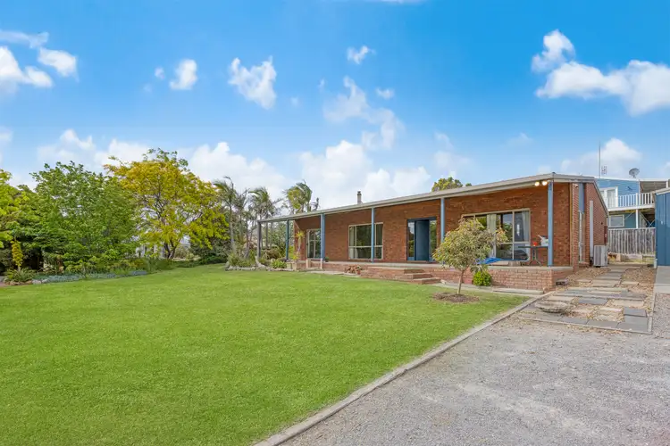 10 Springwood Rise, Newlands Arm VIC 3875