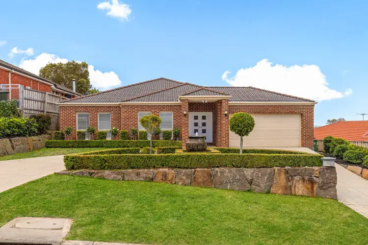 8 Windsor Rise, Sunbury VIC 3429